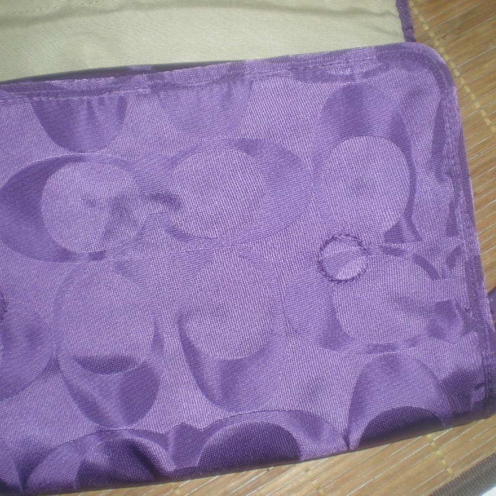COACH Brand  TOILETRY   Purple  NWOT   Bathroom  s - Picture 6 of 7